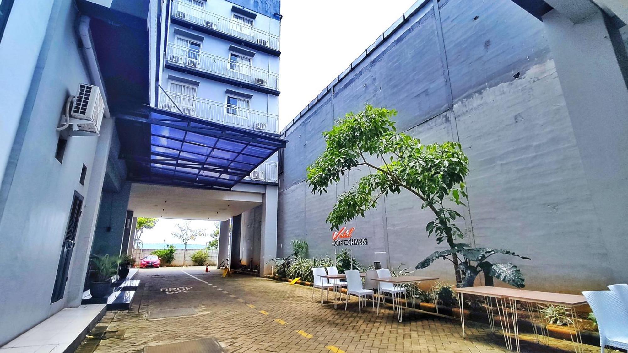 Votel Hotel Charis Tuban Tuban  Kültér fotó
